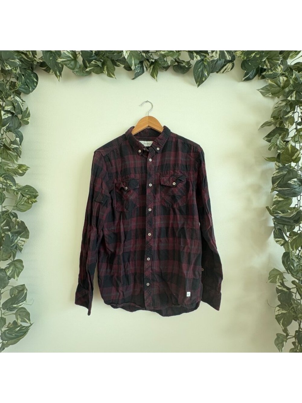 Depart West Buckle Long Sleeve Front Button Shirt Plaid Maroon Men’s Size M